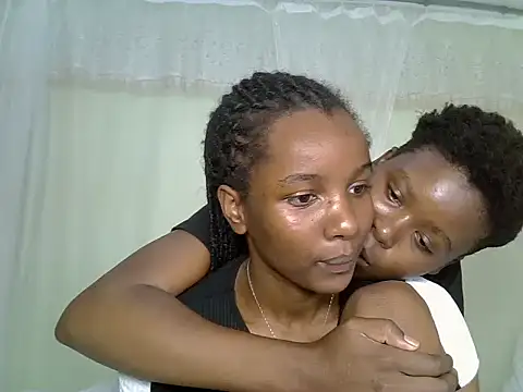 Snapshot of Sexy_vylsa chatting on July 2, 2026, 3:18 pm Sexy vylsa online show from July 2, 2026, 3:18 pm