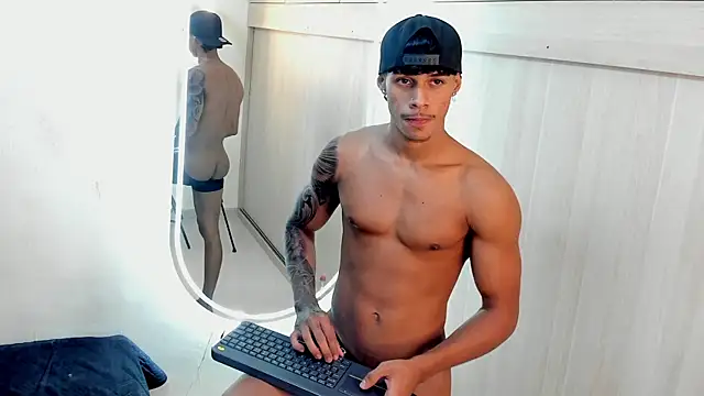 Joao da silva19 online show from June 11, 2026, 7:01 pm