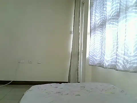Sweetbrowna online show from June 11, 2026, 6:33 am