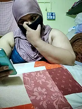shaik35f online show from June 24, 2026, 7:35 pm