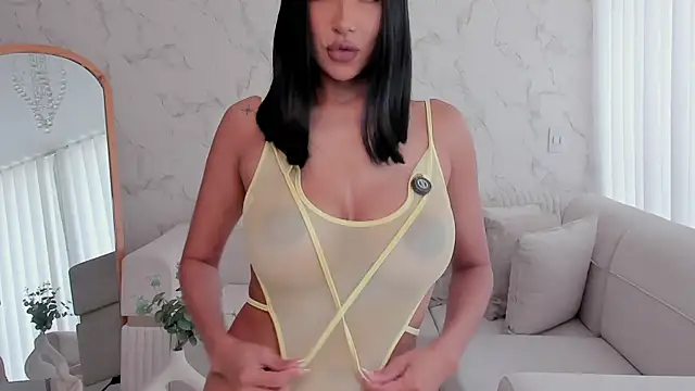 Snapshot of Anny_Honeey chatting on June 23, 2026, 2:15 pm Anny Honeey online show from June 23, 2026, 2:15 pm