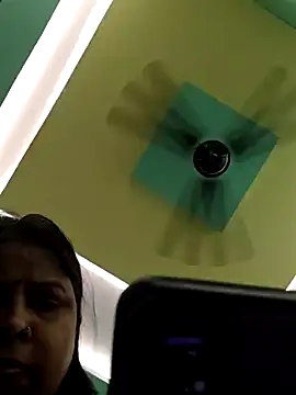 Heena09 online show from May 17, 2026, 10:11 am
