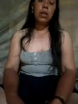 Shine-cute online show from May 17, 2026, 2:13 pm