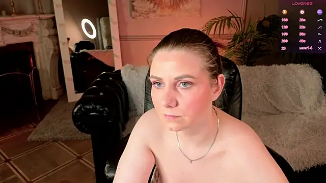 Kassandra Williams online show from June 7, 2026, 9:07 pm