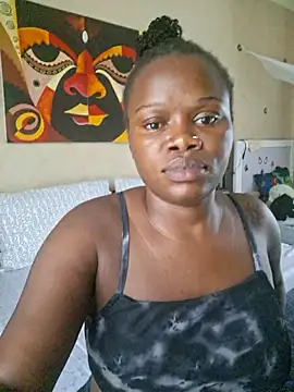 PinkyMonique online show from May 19, 2026, 12:22 pm