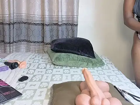 Blackcharmming online show from June 28, 2026, 4:07 am