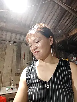 lya sexyy online show from May 19, 2026, 2:23 pm