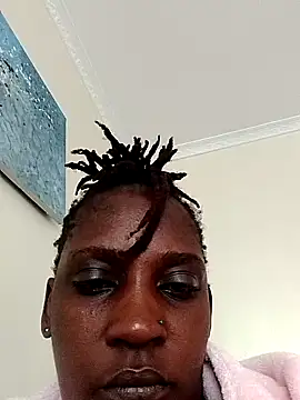 Queeny12 online show from June 14, 2026, 11:56 am