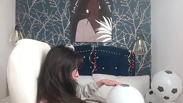 Allyshon  online show from June 12, 2026, 7:35 pm