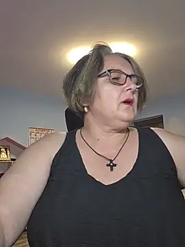 Snapshot of Diana_Diafan chatting on May 19, 2026, 4:57 pm Diana Diafan online show from May 19, 2026, 4:57 pm