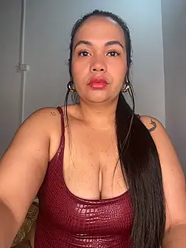 Snapshot of NoahJade chatting on July 25, 2026, 9:29 am NoahJade online show from July 25, 2026, 9:29 am