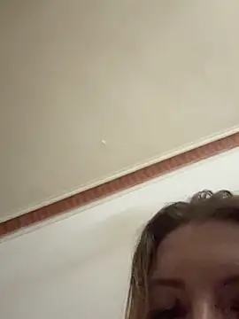 Snapshot of sofivibe chatting on May 23, 2026, 10:14 pm sofivibe online show from May 23, 2026, 10:14 pm