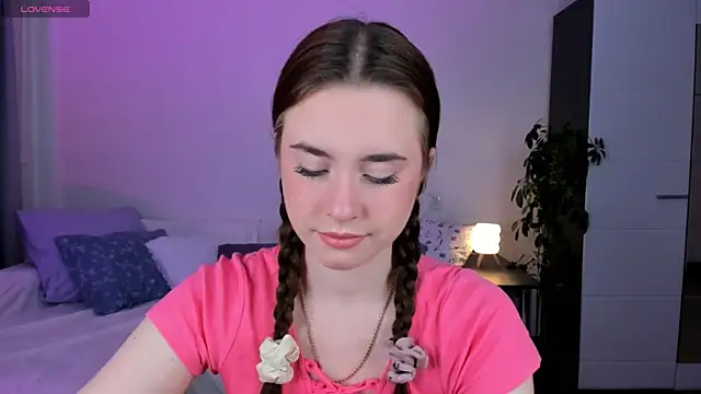 Snapshot of Lilit_Dream chatting on June 15, 2026, 3:20 am Lilit Dream online show from June 15, 2026, 3:20 am