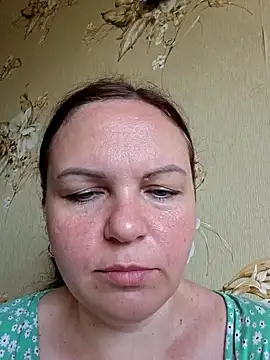 Snapshot of Meri_a chatting on July 3, 2026, 6:42 am Meri a online show from July 3, 2026, 6:42 am