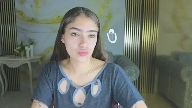 Snapshot of Valeriaa_s chatting on July 2, 2026, 12:11 pm Valeriaa s online show from July 2, 2026, 12:11 pm