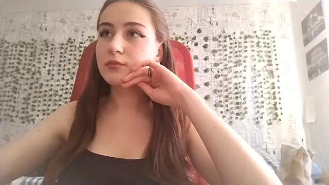 Snapshot of Pollykiss chatting on June 29, 2026, 10:48 am Pollykiss online show from June 29, 2026, 10:48 am