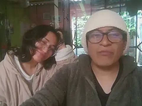 Snapshot of Carla_and_Ivan chatting on June 9, 2026, 7:58 pm Carla and Ivan online show from June 9, 2026, 7:58 pm