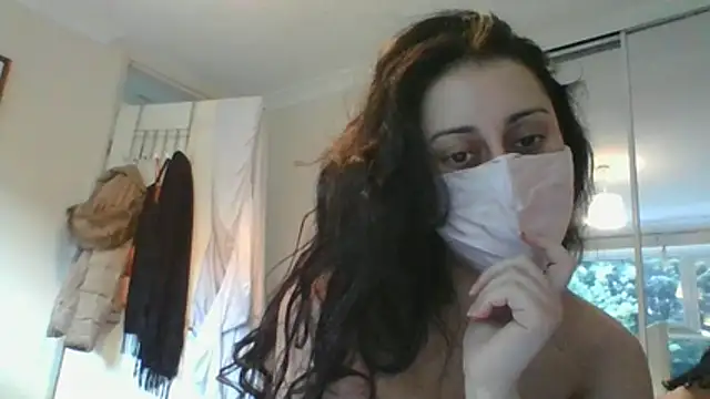 Snapshot of leila_salem chatting on June 10, 2026, 5:56 pm leila salem online show from June 10, 2026, 5:56 pm