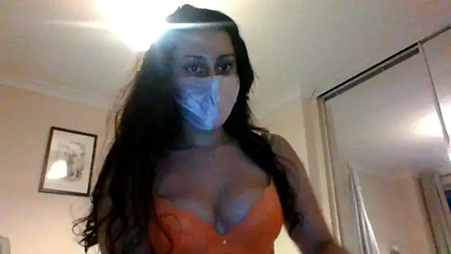 Snapshot of leila_salem chatting on June 11, 2026, 8:07 pm leila salem online show from June 11, 2026, 8:07 pm