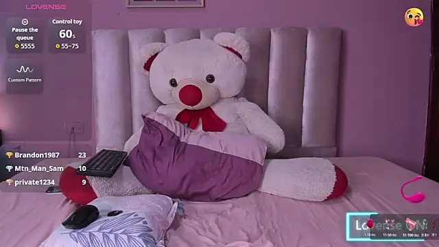 Snapshot of ORIANNA_21 chatting on June 6, 2026, 8:08 am ORIANNA 21 online show from June 6, 2026, 8:08 am