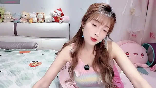 qiqi520ya online show from June 23, 2026, 4:05 pm