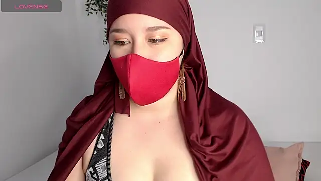 Hahnah blueX online show from May 21, 2026, 4:25 pm