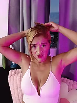 Snapshot of zoe_burton chatting on June 20, 2026, 11:29 pm zoe burton online show from June 20, 2026, 11:29 pm