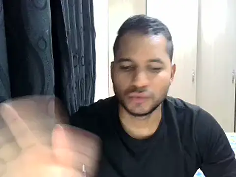 Snapshot of Bruno_vip chatting on July 10, 2026, 12:04 am Bruno vip online show from July 10, 2026, 12:04 am