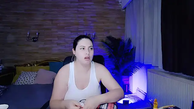 Snapshot of MiraHaze chatting on March 3, 2025, 3:31 pm MiraHaze online show from March 3, 2025, 3:31 pm