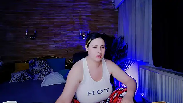 Snapshot of MiraHaze chatting on March 3, 2025, 6:55 pm MiraHaze online show from March 3, 2025, 6:55 pm