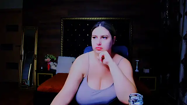 Snapshot of MiraHaze chatting on October 13, 2025, 7:08 am MiraHaze online show from October 13, 2025, 7:08 am