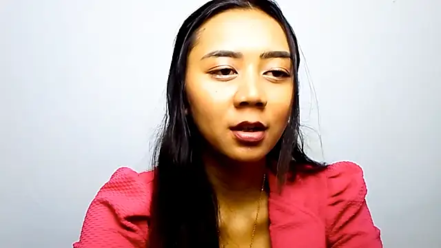 Snapshot of KristieOrtmann chatting on June 18, 2026, 9:14 am KristieOrtmann online show from June 18, 2026, 9:14 am
