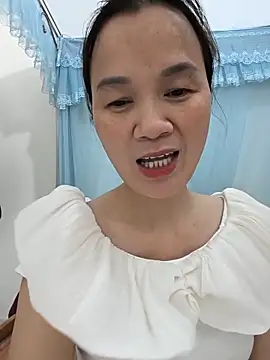 Snapshot of Lye_lovely chatting on June 11, 2026, 2:48 pm Lye lovely online show from June 11, 2026, 2:48 pm