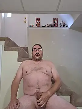 Snapshot of the_Milk_Man chatting on July 1, 2026, 1:02 pm the Milk Man online show from July 1, 2026, 1:02 pm