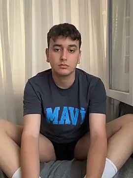 imjustaboyy1 online show from June 16, 2026, 4:31 pm