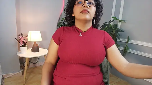 Kristal donne online show from June 17, 2026, 12:07 pm