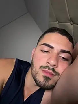 Gugostoso04 online show from May 23, 2026, 12:27 am