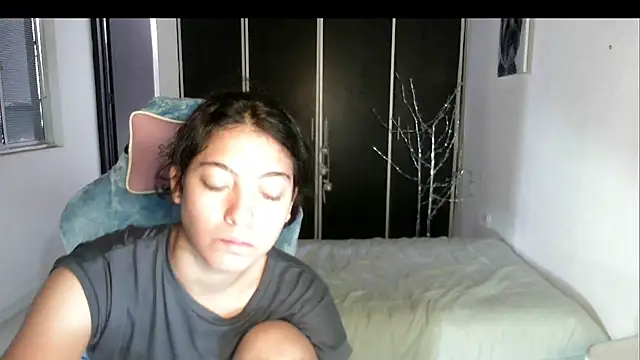 Snapshot of Dolce_more chatting on July 6, 2026, 2:03 pm Dolce more online show from July 6, 2026, 2:03 pm