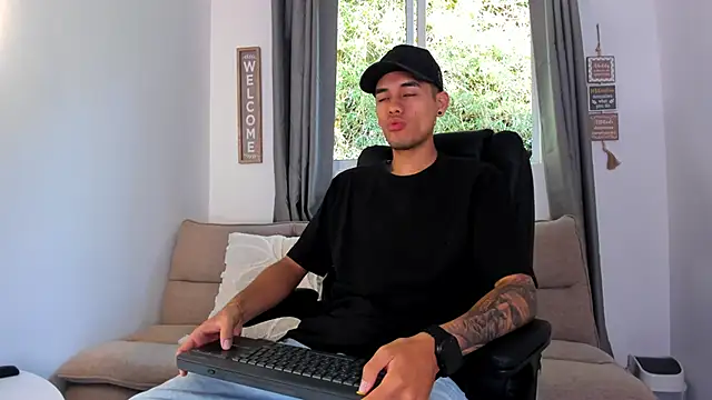 NickCopeer  online show from June 2, 2026, 12:29 pm