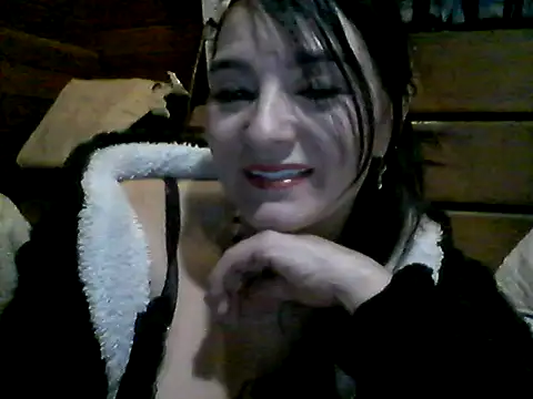 Snapshot of Anlly_garcia002 chatting on June 9, 2026, 6:47 am Anlly garcia002 online show from June 9, 2026, 6:47 am