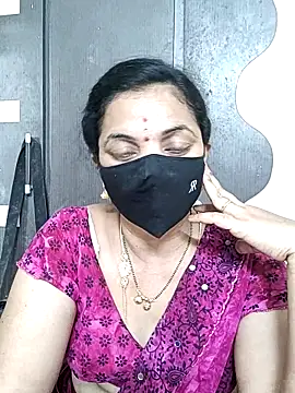 Snapshot of Leela_555 chatting on June 16, 2026, 7:11 am Leela 555 online show from June 16, 2026, 7:11 am