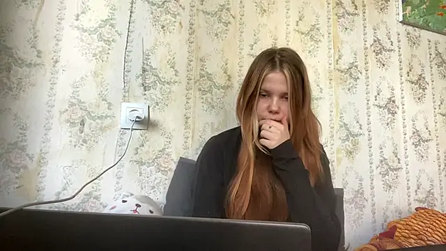 Snapshot of SusanaLeichty chatting on June 18, 2026, 2:10 pm SusanaLeichty online show from June 18, 2026, 2:10 pm