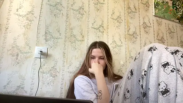 Snapshot of SusanaLeichty chatting on June 30, 2026, 8:37 am SusanaLeichty online show from June 30, 2026, 8:37 am