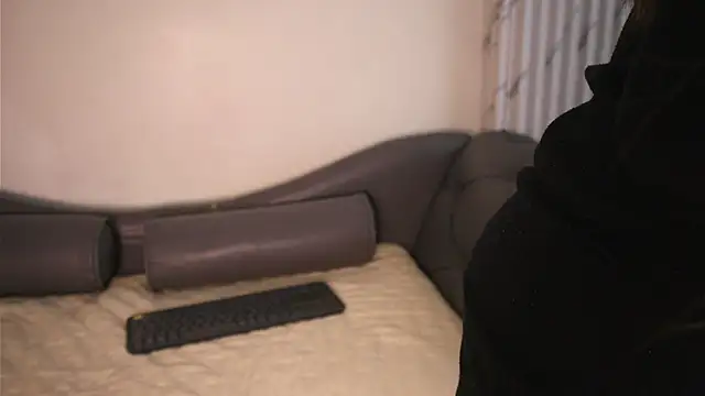 Snapshot of SkyRose_ chatting on July 14, 2026, 7:41 pm SkyRose online show from July 14, 2026, 7:41 pm
