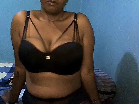 Snapshot of sexxy_nugget chatting on June 12, 2026, 2:32 am sexxy nugget online show from June 12, 2026, 2:32 am