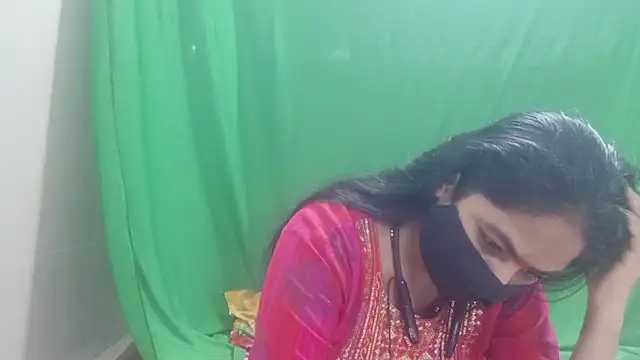 Snapshot of sakshi_moni chatting on July 3, 2026, 4:24 pm sakshi moni online show from July 3, 2026, 4:24 pm