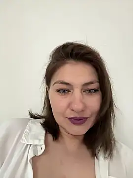Snapshot of babyella13 chatting on June 29, 2026, 11:54 am babyella13 online show from June 29, 2026, 11:54 am