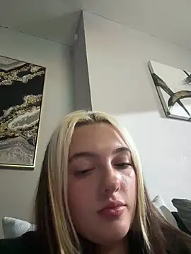Snapshot of naughtygirl6989 chatting on June 20, 2026, 10:12 pm naughtygirl6989 online show from June 20, 2026, 10:12 pm