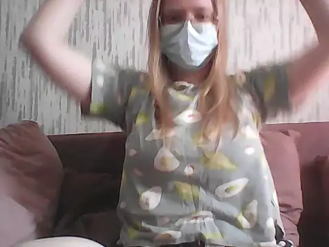 Snapshot of DefacedPose chatting on May 28, 2026, 10:01 am DefacedPose online show from May 28, 2026, 10:01 am