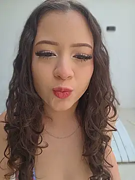 DollyRosee online show from July 2, 2026, 9:21 pm
